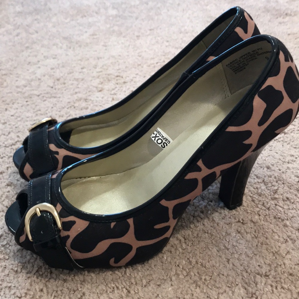Mossimo pumps - Picture 2 of 5